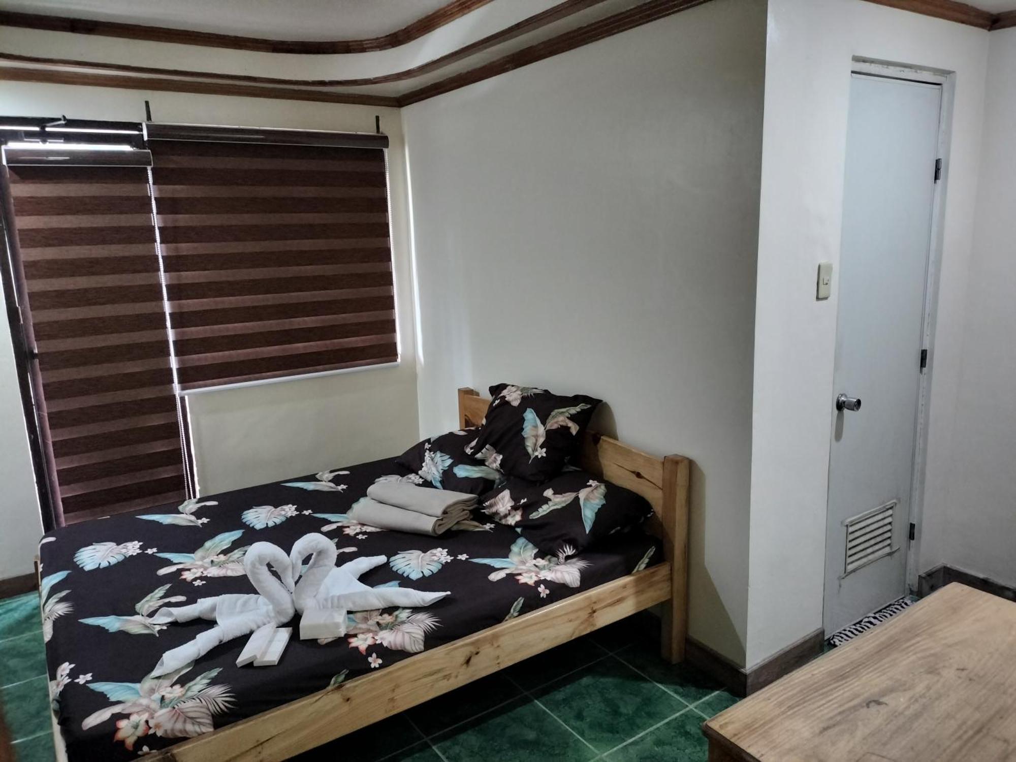 Trekkers Lodge And Cafe Банауе Екстериор снимка